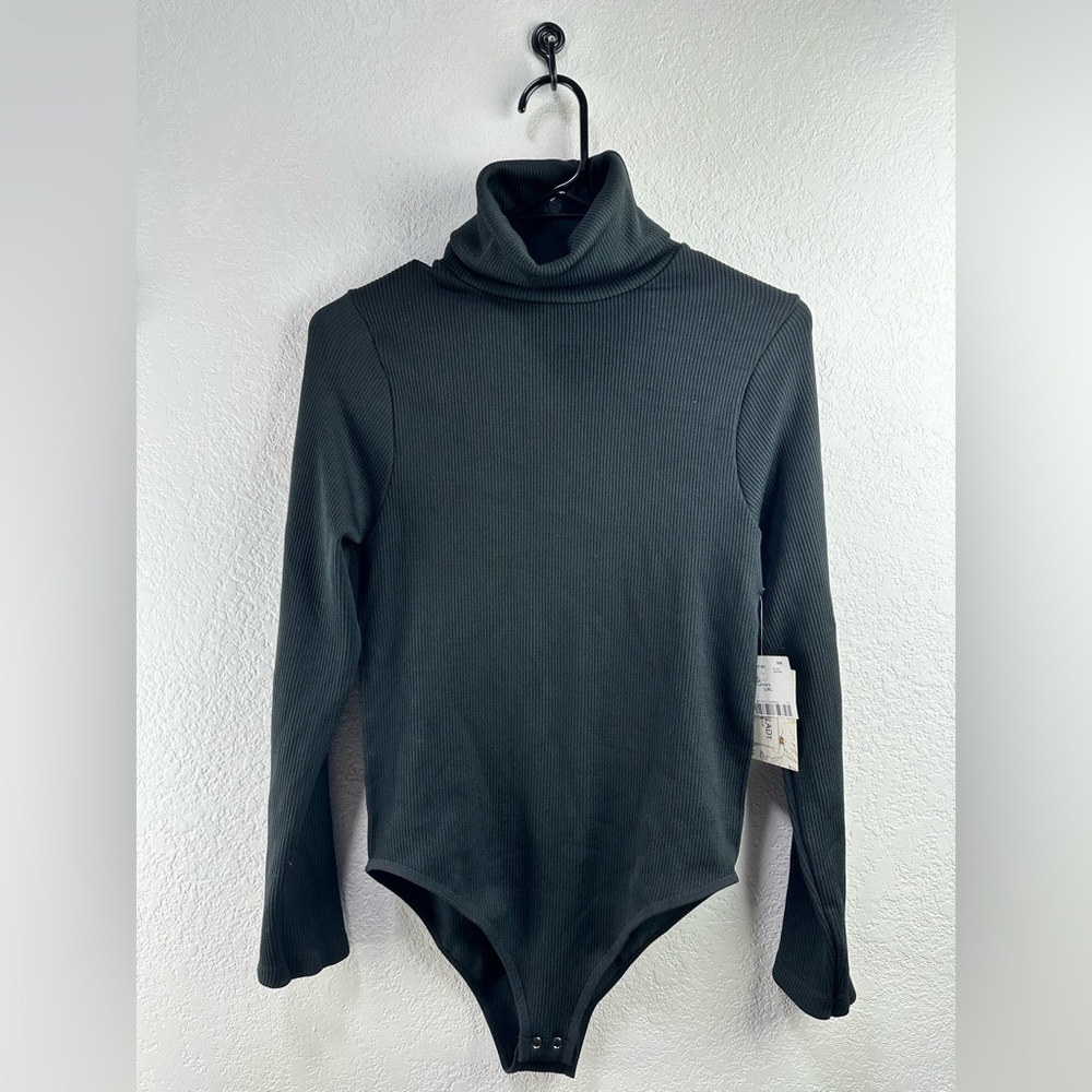 SOHO LADY Black Turtleneck Ribbed Long Sleeve stretchy  Bodysuit Size L/XL NWT